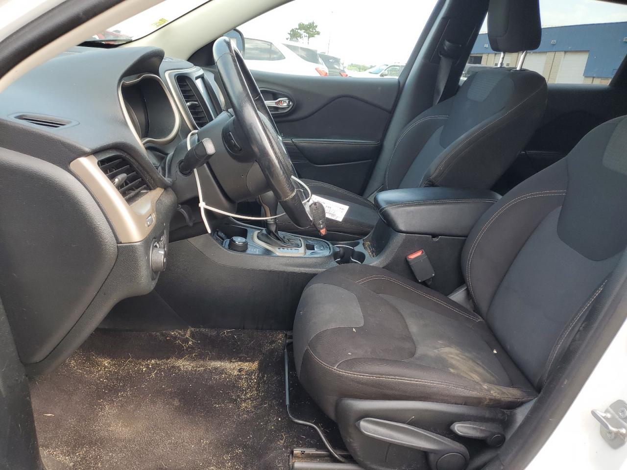 2016 Jeep Cherokee Latitude VIN: 1C4PJMCB4GW368141 Lot: 85355355