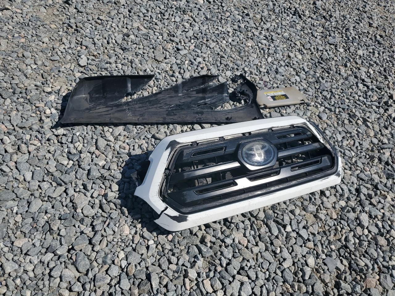 2018 Toyota Tacoma Double Cab VIN: 5TFAX5GN8JX112939 Lot: 70420225