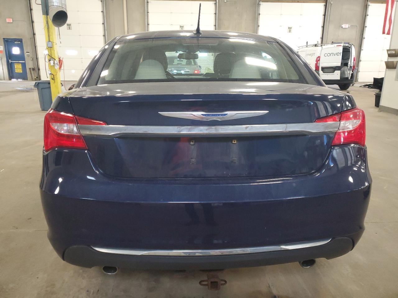 2013 Chrysler 200 Limited VIN: 1C3CCBCG7DN690089 Lot: 70388625