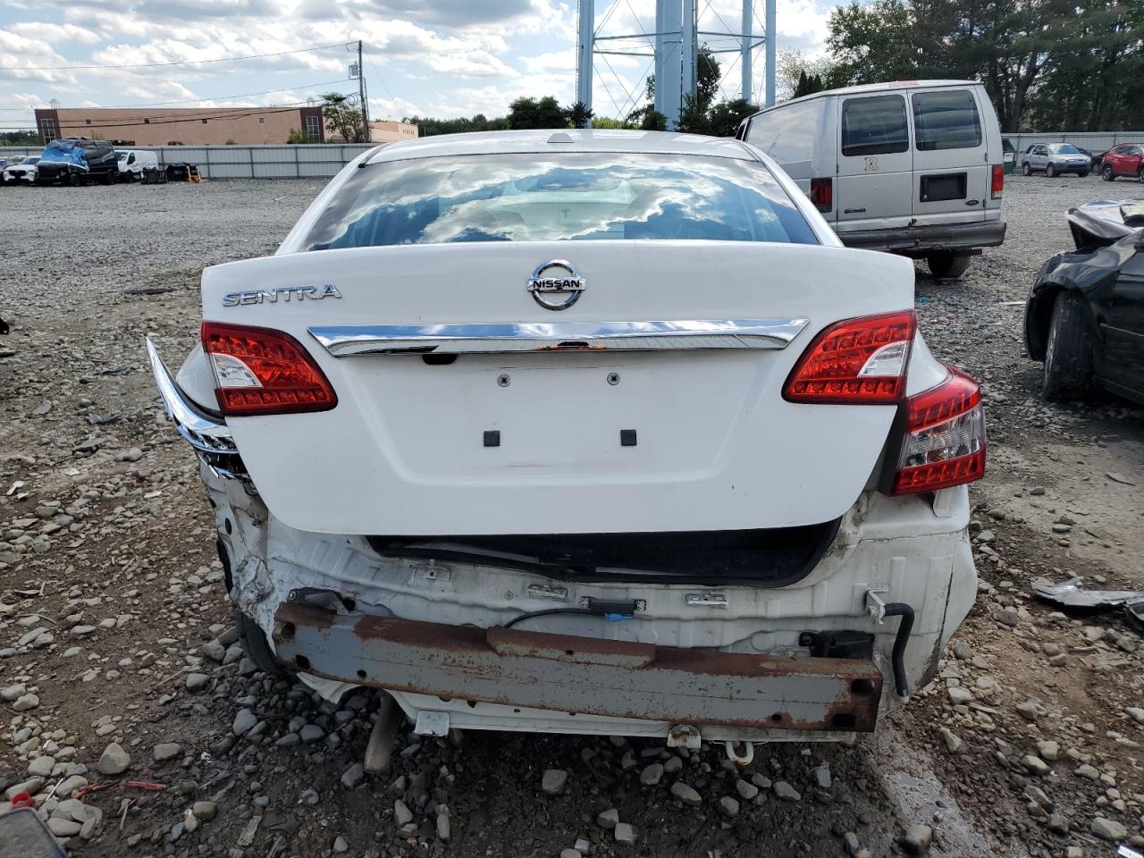 2015 Nissan Sentra S VIN: 3N1AB7APXFY275153 Lot: 70770245