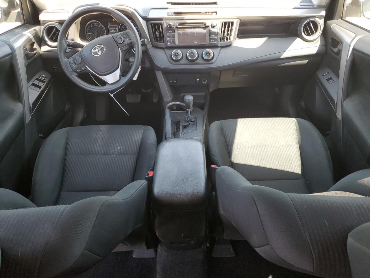 2017 Toyota Rav4 Le VIN: 2T3BFREV3HW634748 Lot: 68882525