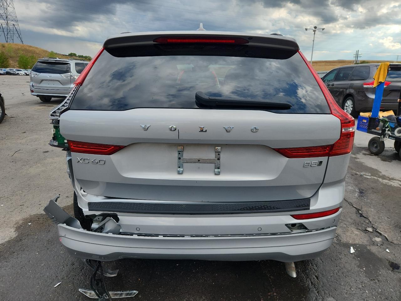 2022 Volvo Xc60 B5 Momentum VIN: YV4L12RK7N1088540 Lot: 70674535