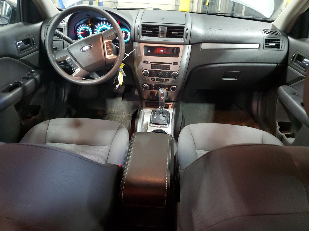 2010 Ford Fusion Se VIN: 3FAHP0HG7AR187888 Lot: 70484945