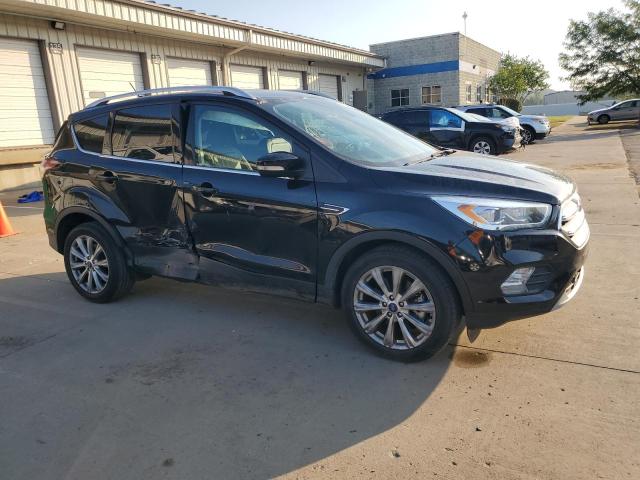  FORD ESCAPE 2018 Черный