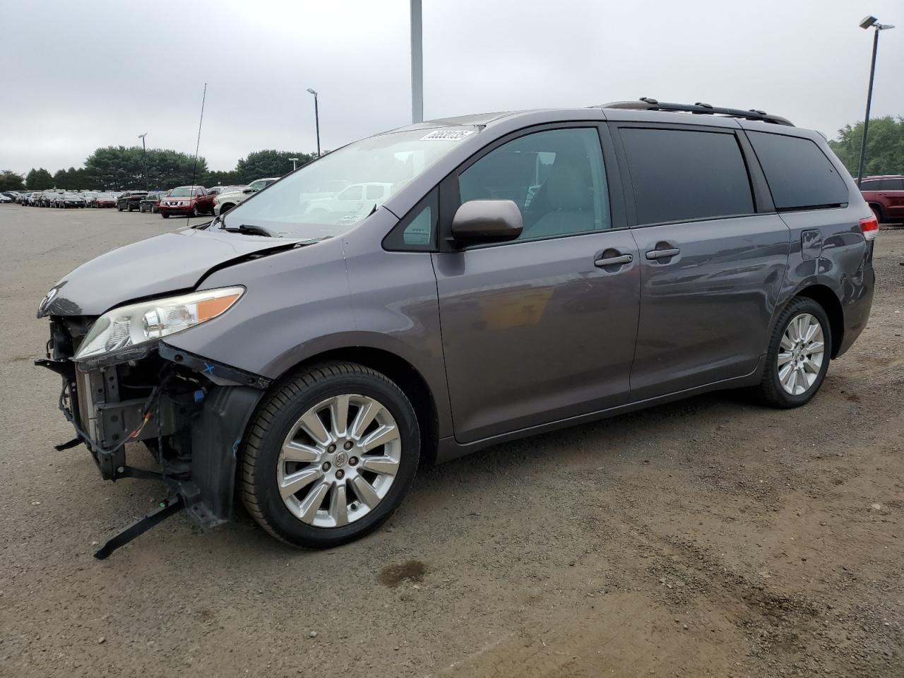 2011 Toyota Sienna Xle charcoal null gas 5TDDK3DC2BS007999 photo #1