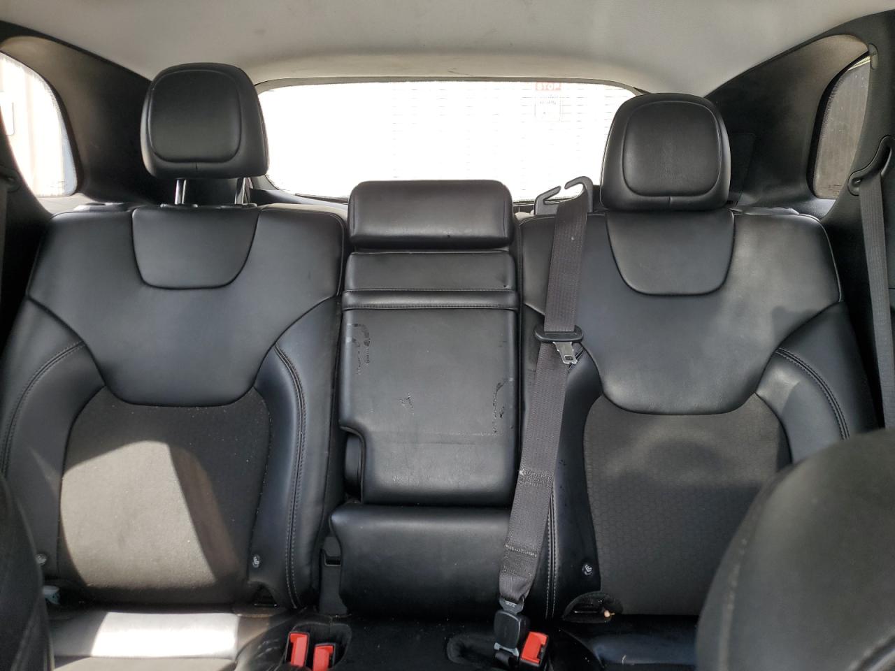 2019 Jeep Cherokee Latitude Plus VIN: 1C4PJMLB2KD181257 Lot: 68621945