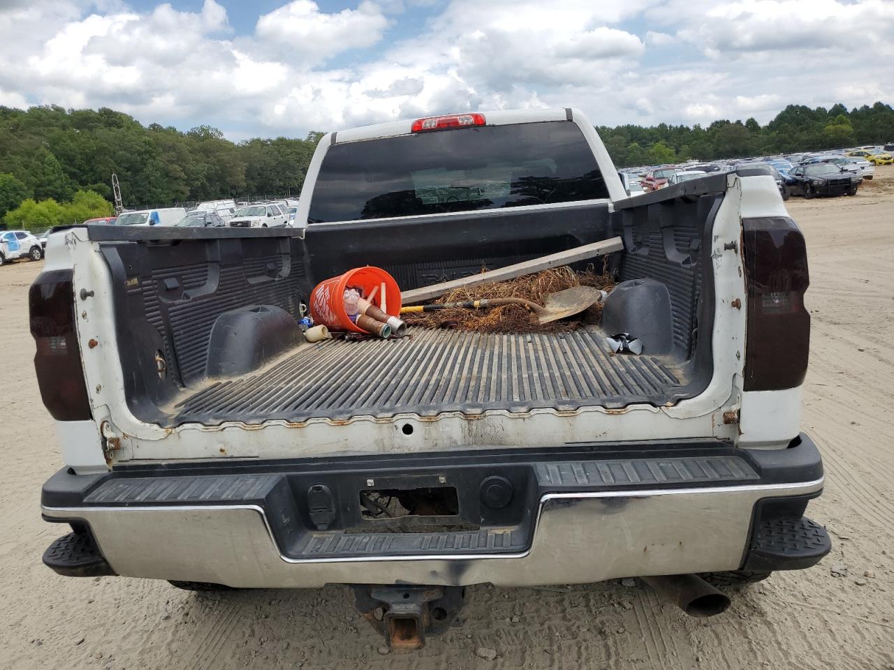 2015 Chevrolet Silverado K2500 Heavy Duty VIN: 1GC2KUEG4FZ113051 Lot: 68299755