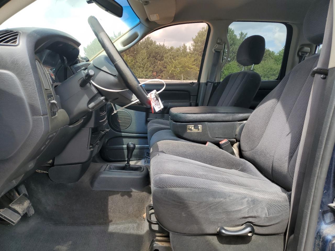 2002 Dodge Ram 1500 VIN: 3D7HU18N52G132396 Lot: 70178735