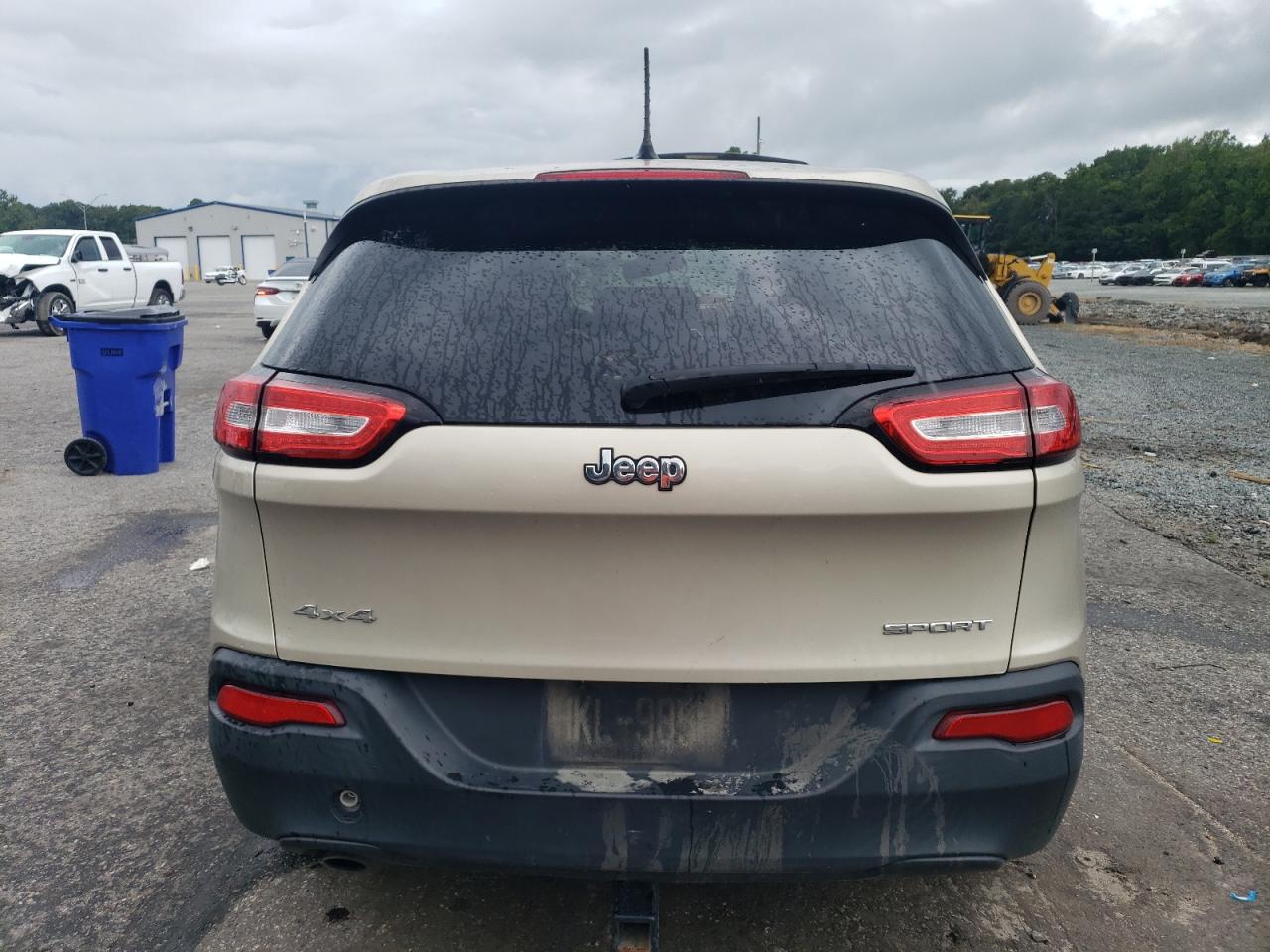 2014 Jeep Cherokee Sport VIN: 1C4PJMAB1EW272998 Lot: 68180945