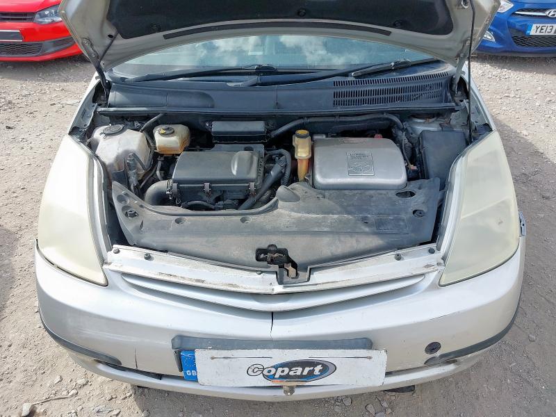 2005 TOYOTA PRIUS T4