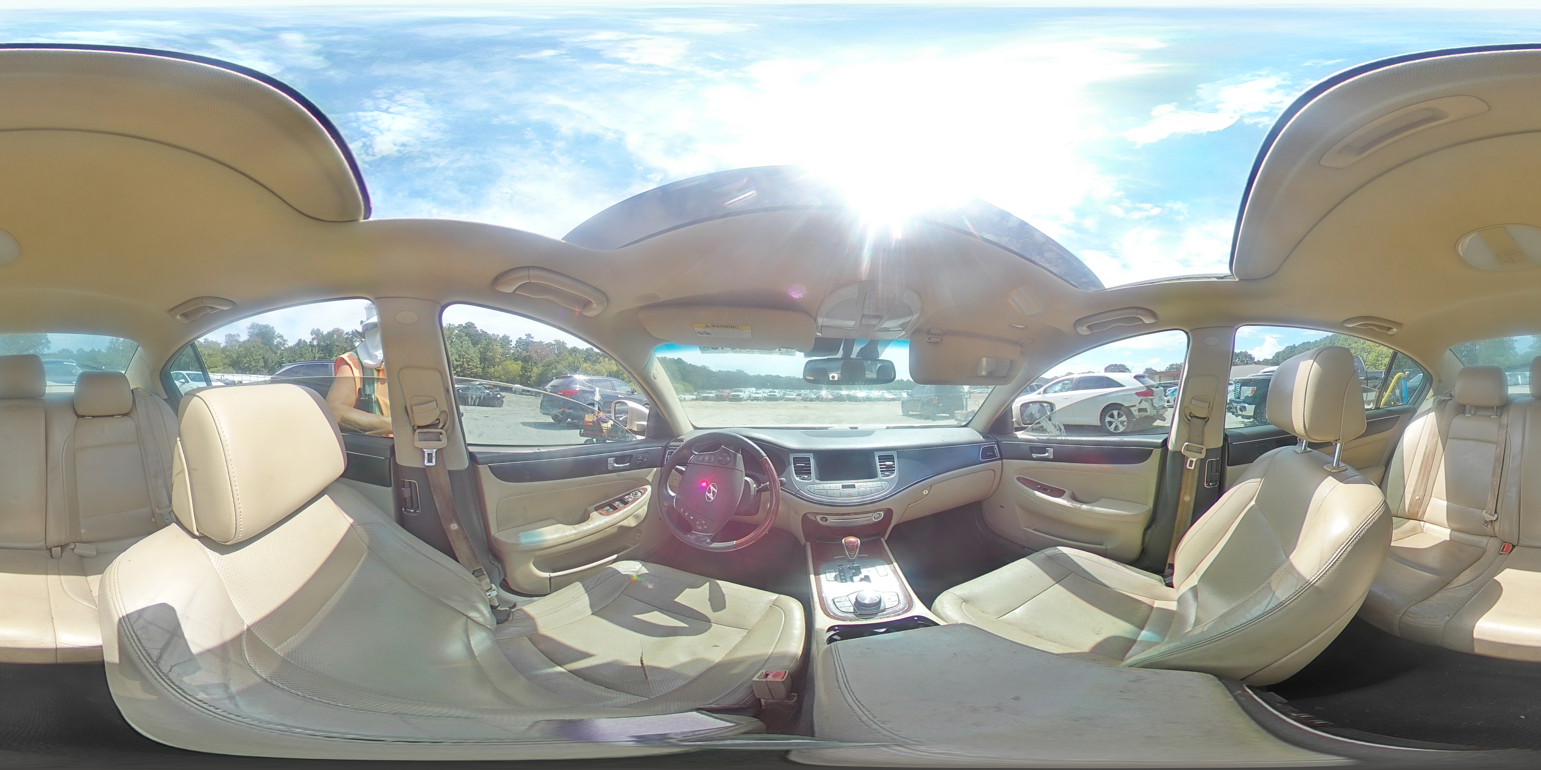 2012 Hyundai Genesis 4.6L VIN: KMHGC4DF5CU177826 Lot: 70682345