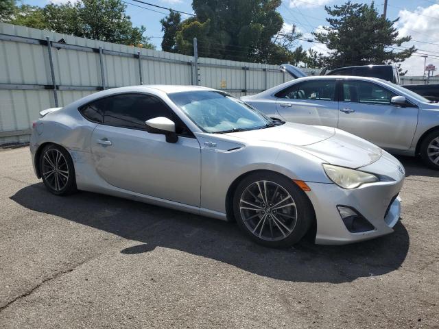  TOYOTA SCION 2014 Srebrny