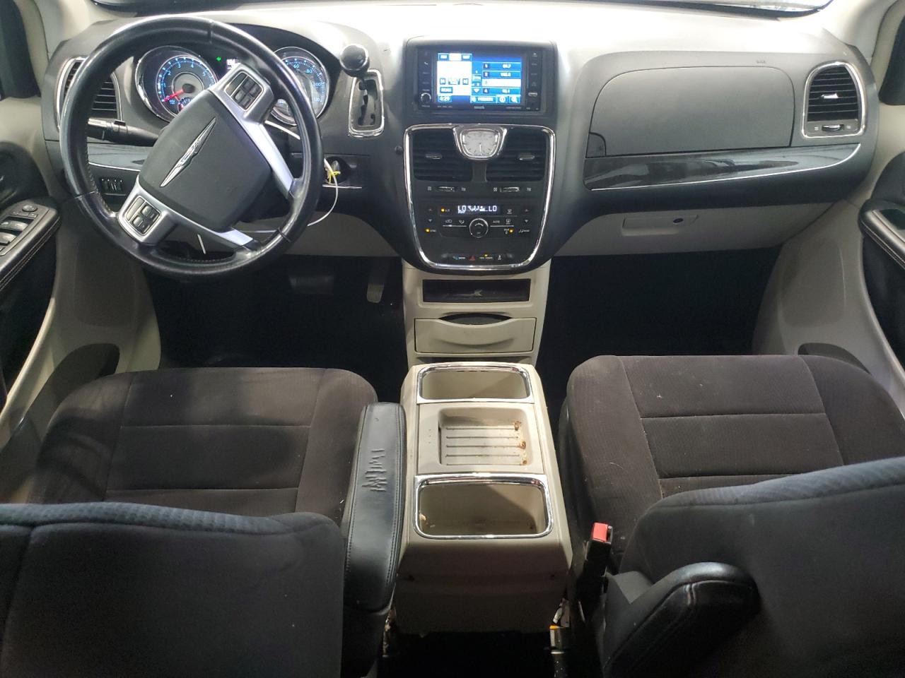 2011 Chrysler Town & Country Touring VIN: 2A4RR5DG9BR702385 Lot: 66949765