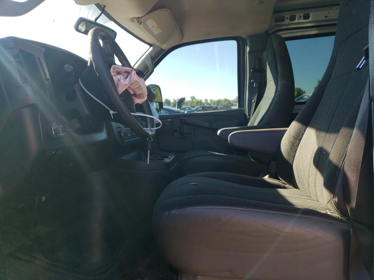 2021 GMC Savana G2500 VIN: 1GTW7AF75M1287013 Lot: 70167905