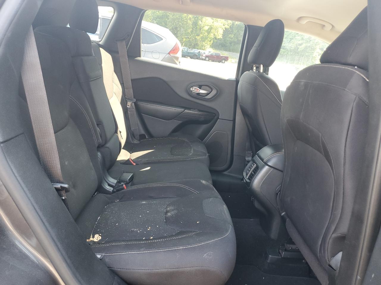 2015 Jeep Cherokee Latitude VIN: 1C4PJLCS7FW536217 Lot: 67219205