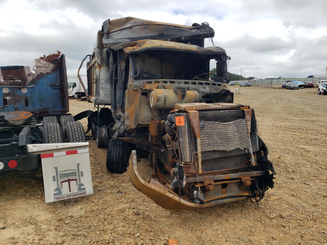 Salvage Other MACK Ch600 DUMP Truck vehicles for sale | Bid