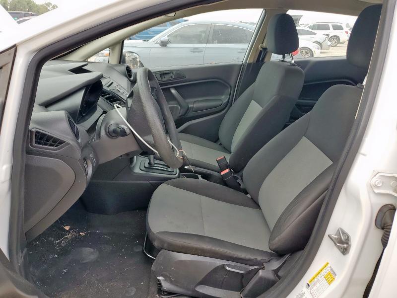  FORD FIESTA 2019 Белы
