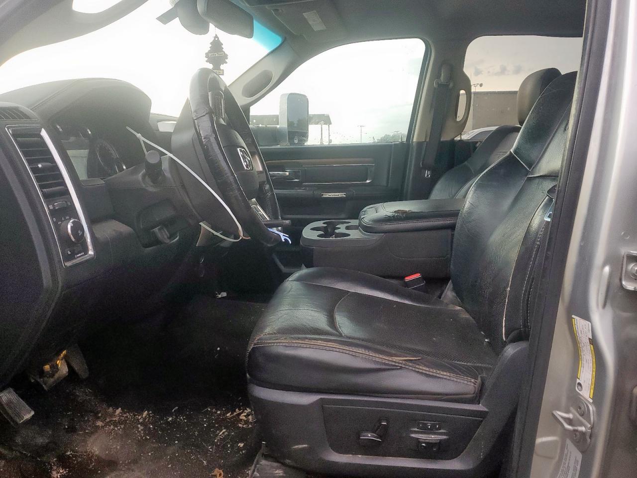 3C6UR5FL5FG524424 2015 Ram 2500 Laramie