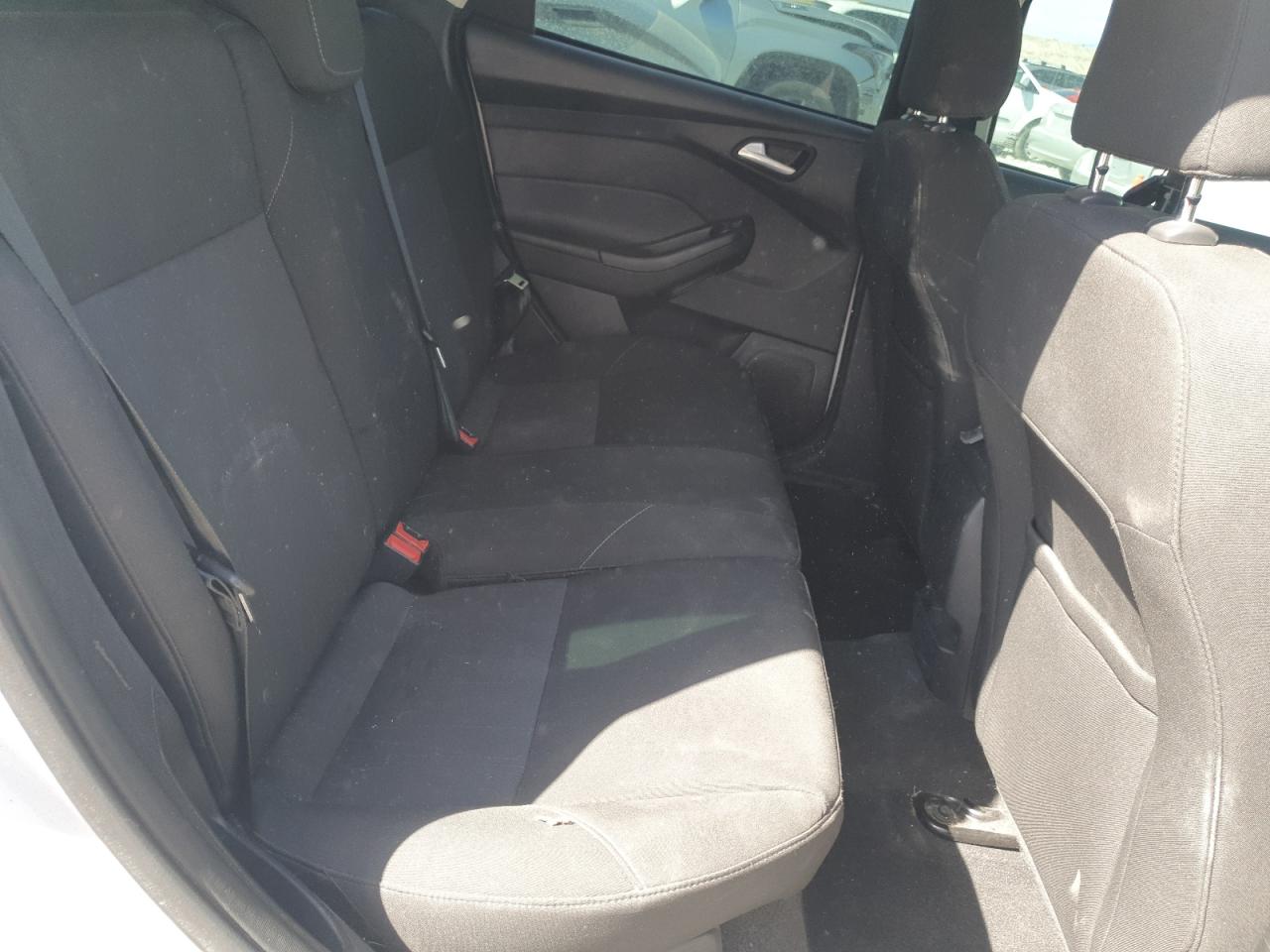 2015 Ford Focus Se VIN: 1FADP3K26FL276628 Lot: 69465795