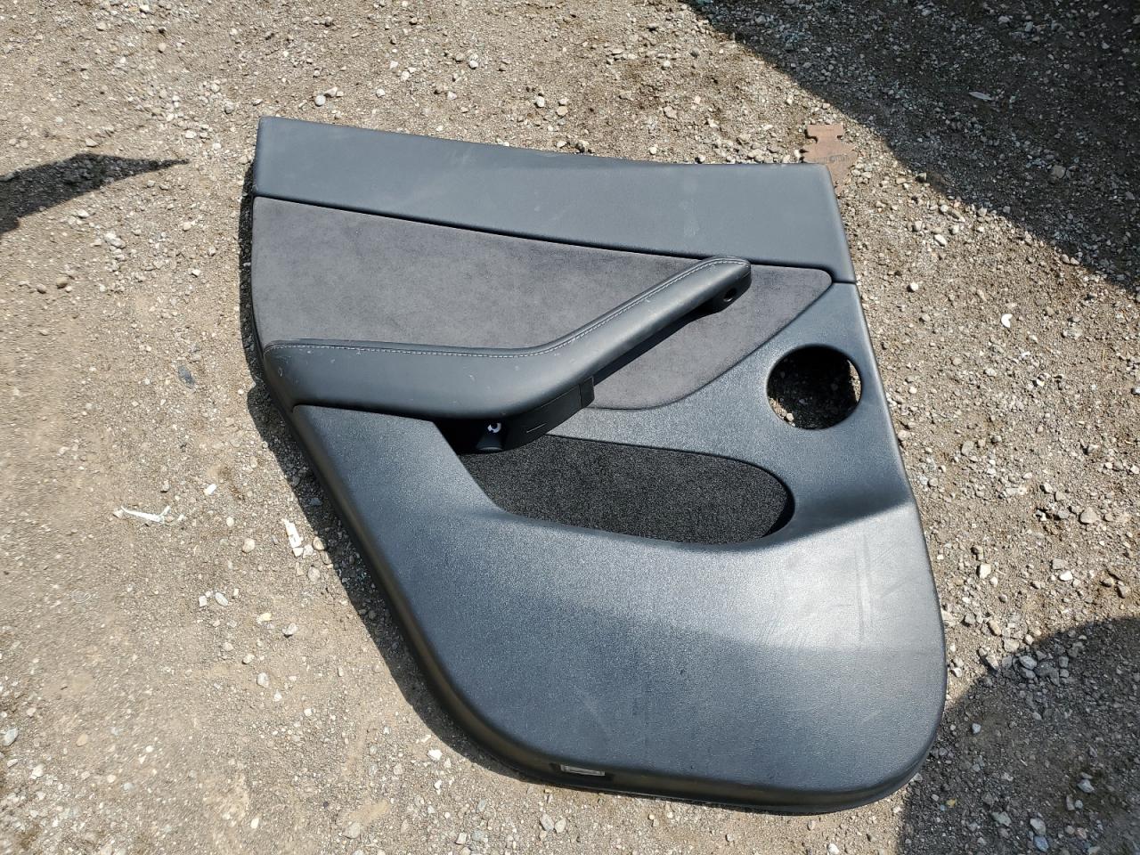 2024 Tesla Model Y VIN: 7SAYGDEE3RF994171 Lot: 67620355