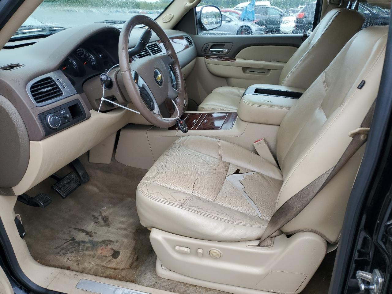 2011 Chevrolet Suburban C1500 Ltz VIN: 1GNSCKE02BR200453 Lot: 68029275