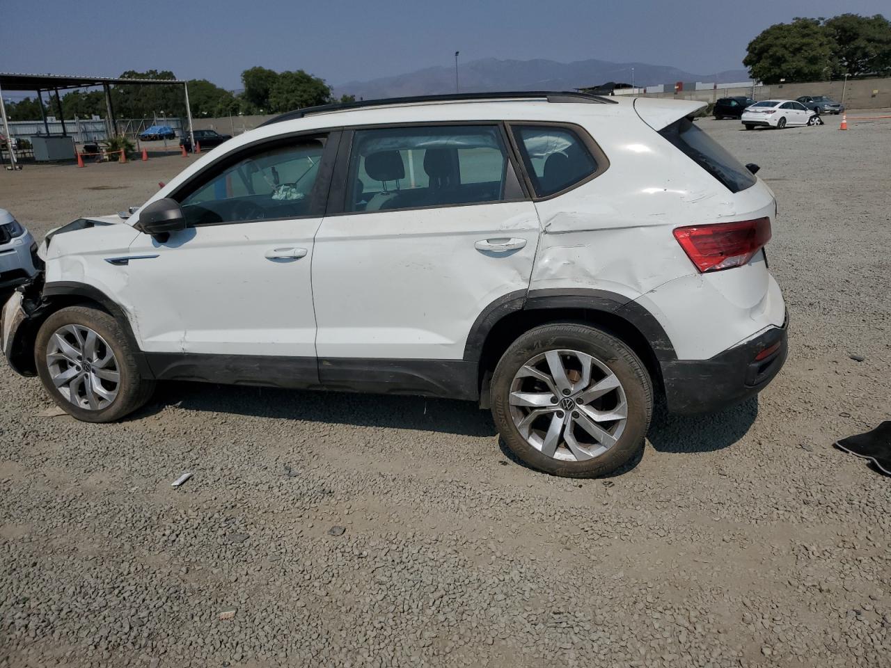 2023 Volkswagen Taos S 3VVAX7B27PM300215 photo #3