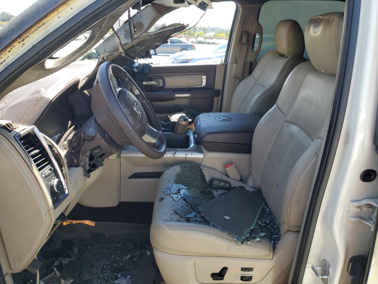 2018 Ram 1500 Laramie VIN: 1C6RR6NM8JS305593 Lot: 70353135