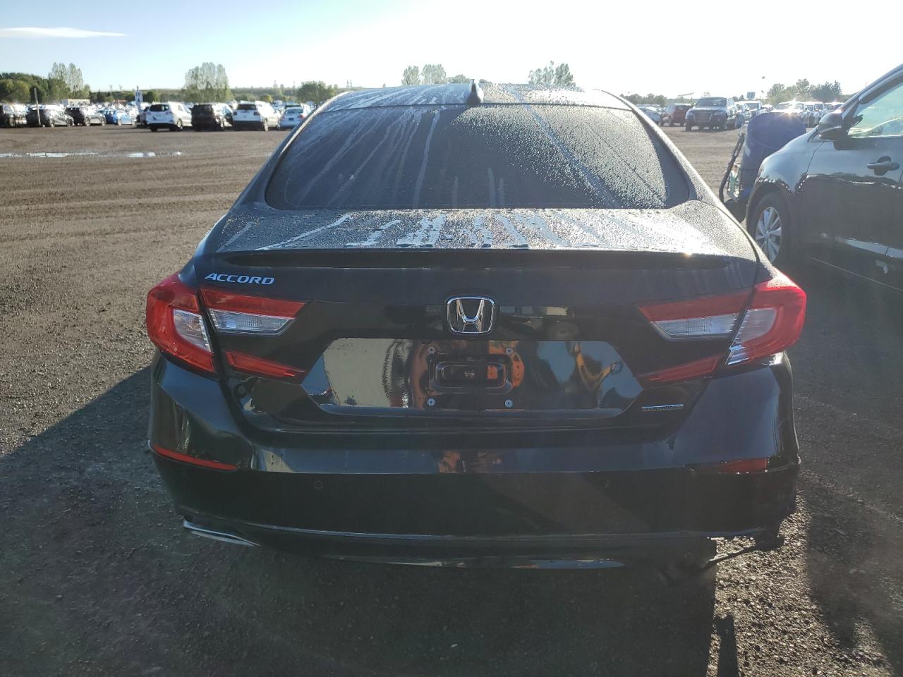 2022 Honda Accord Touring VIN: 1HGCV1F93NA800031 Lot: 70006455