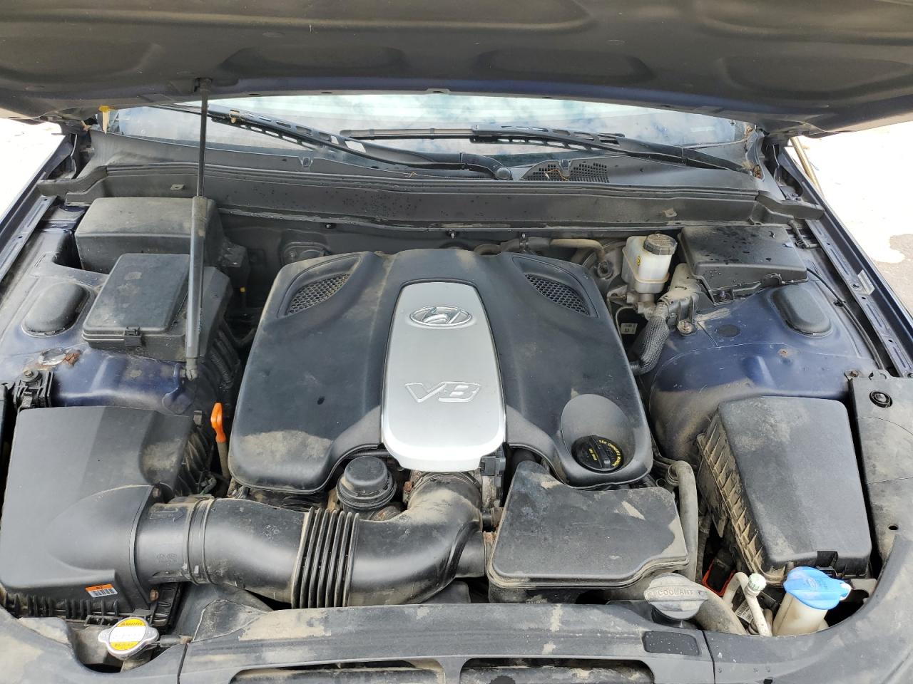 2010 Hyundai Genesis 4.6L VIN: KMHGC4DF5AU094197 Lot: 66178005