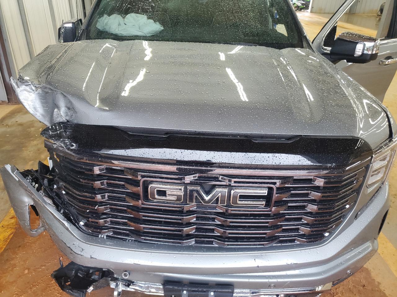 2025 GMC Sierra K1500 Denali Ultimate VIN: 1GTUUHE84SZ319323 Lot: 68518315