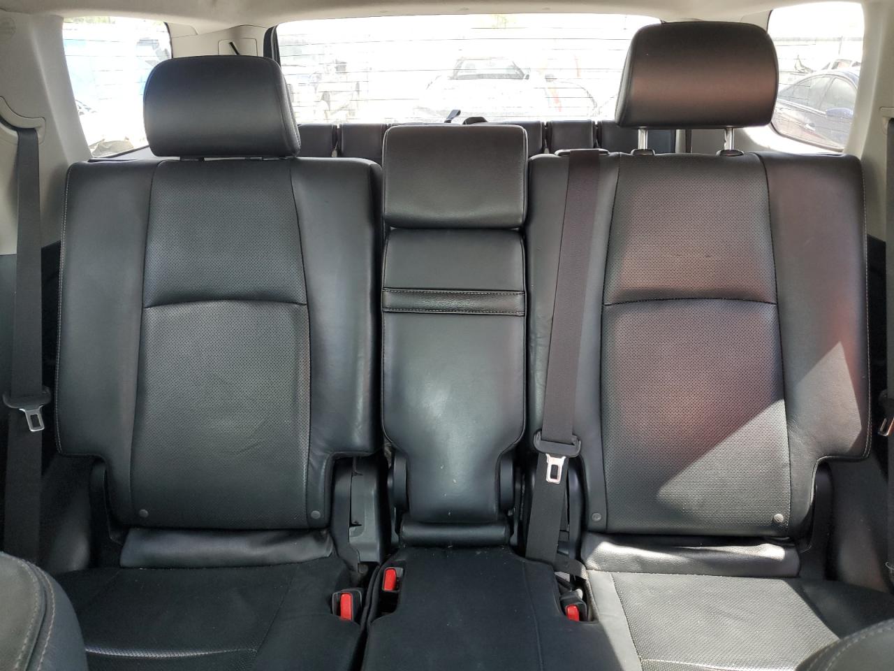 2015 Toyota 4Runner Sr5/Sr5 Premium VIN: JTEBU5JR9F5241683 Lot: 69910745