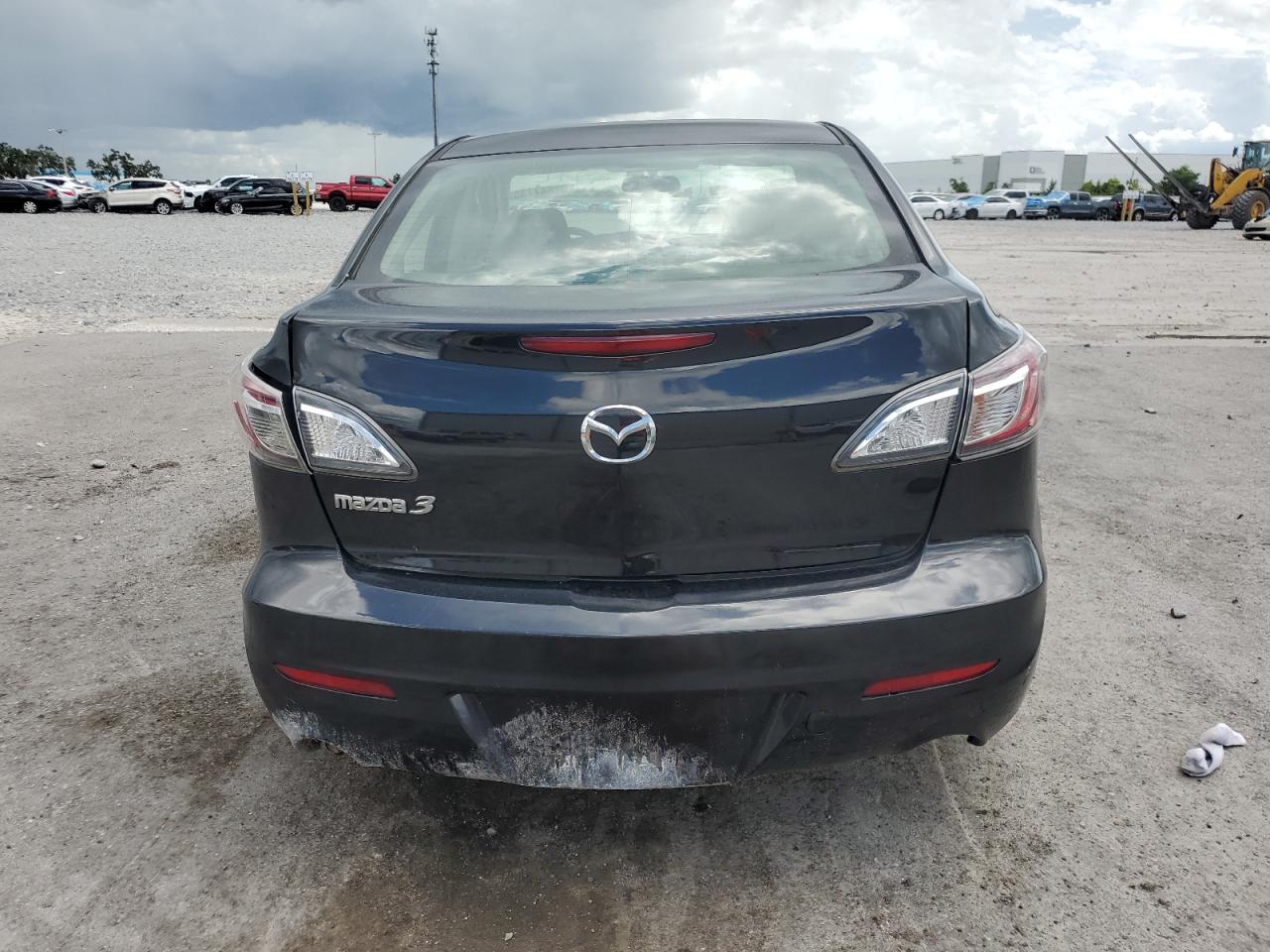 2012 Mazda 3 I VIN: JM1BL1UF8C1520613 Lot: 67847735