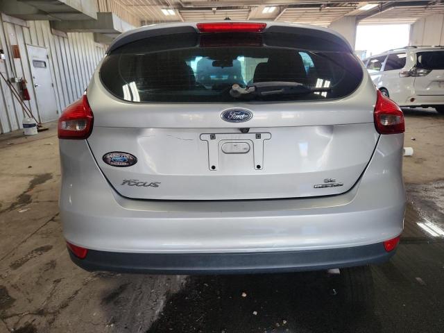  FORD FOCUS 2016 Серебристый