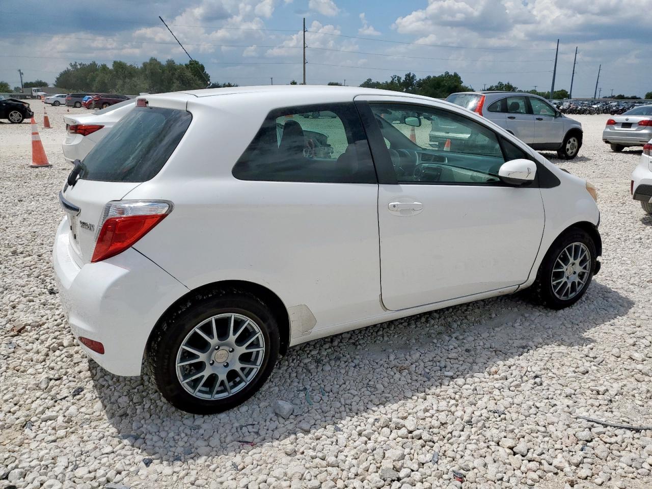 2012 Toyota Yaris white null gas JTDJTUD30CD504911 photo #4