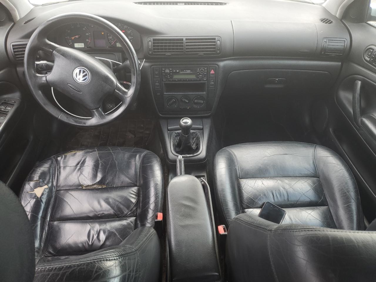 2000 Volkswagen Passat Gls VIN: WVWNA23B9YE120891 Lot: 70514105
