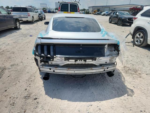 Coupet FORD MUSTANG 2016 Srebrny