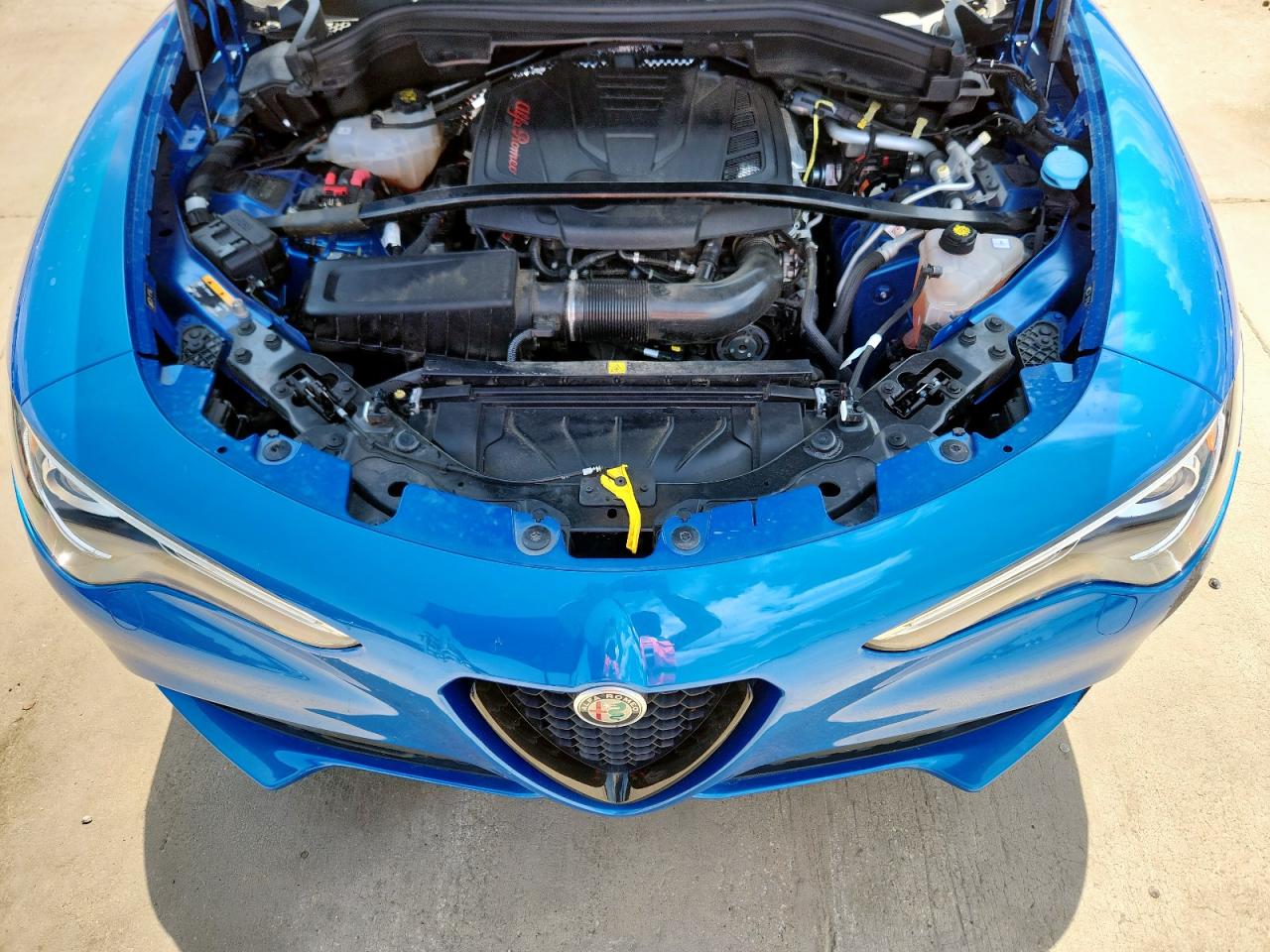 2022 Alfa Romeo Stelvio Ti VIN: ZASPAKBN5N7D28715 Lot: 70704755