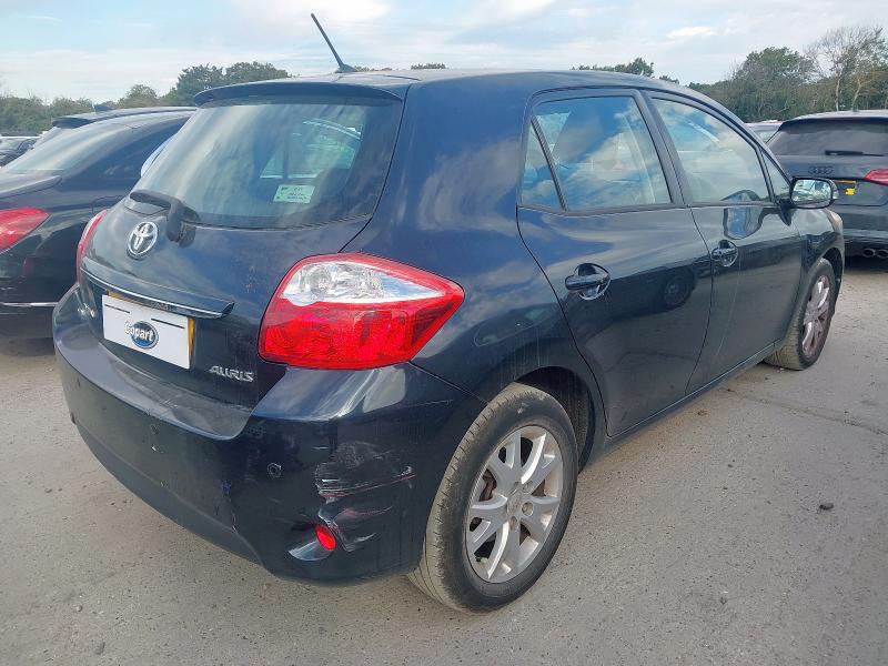 2011 TOYOTA AURIS TR