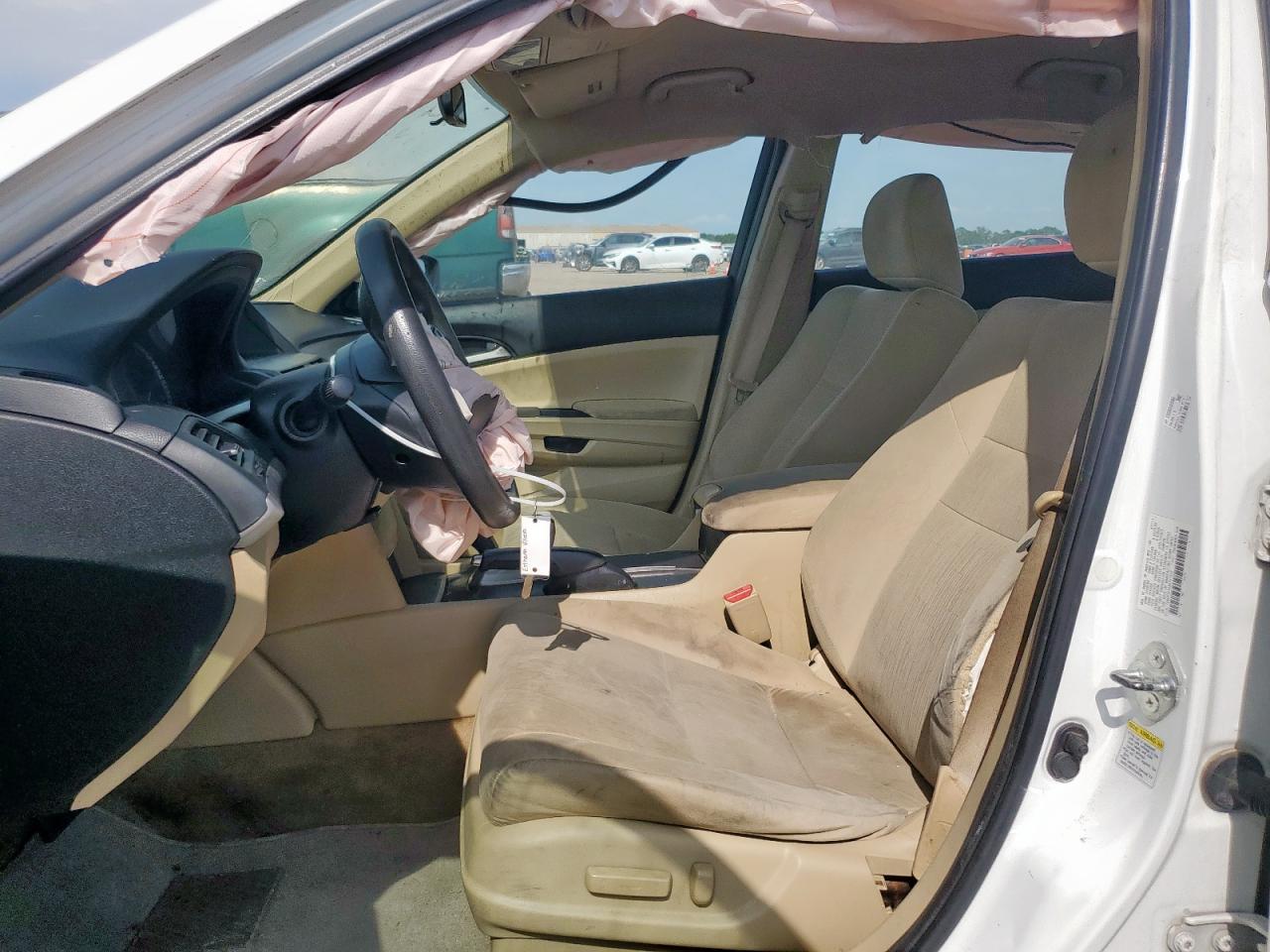 2011 Honda Accord Lxp VIN: 1HGCP2F42BA097232 Lot: 67680345