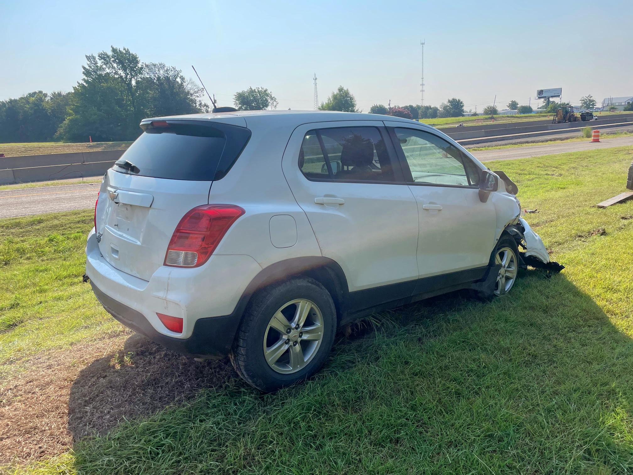  CHEVROLET TRAX 2021 Biały