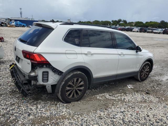  VOLKSWAGEN TIGUAN 2018 Белы
