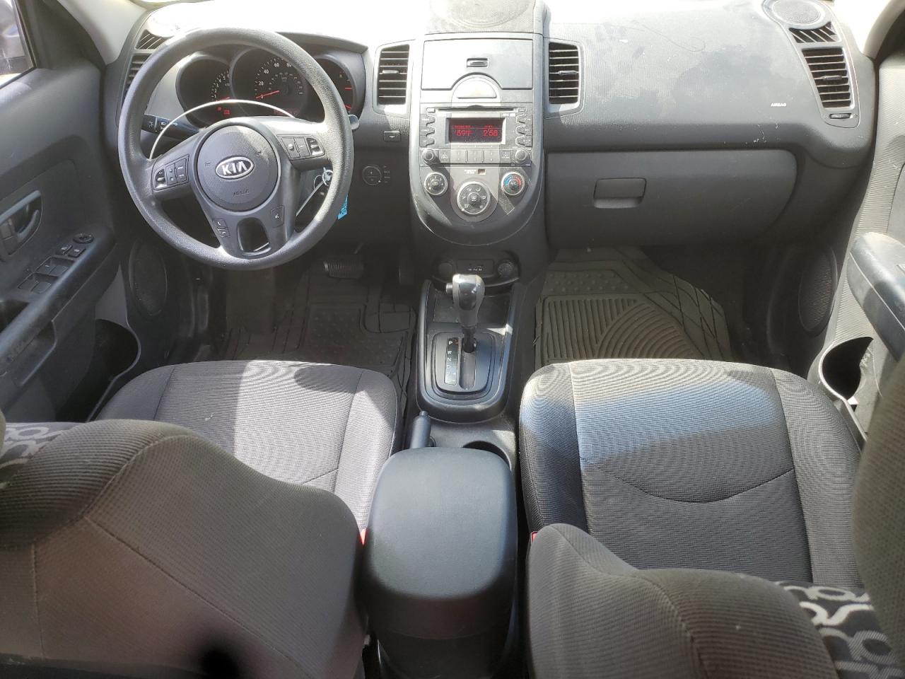 2010 Kia Soul + VIN: KNDJT2A20A7068718 Lot: 69975095