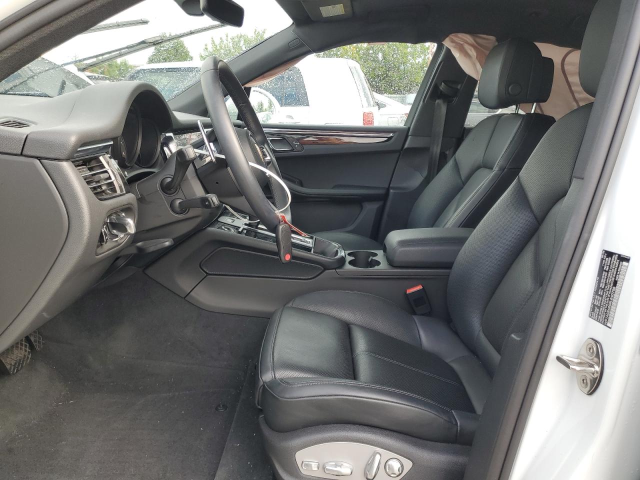 2024 Porsche Macan S VIN: WP1AG2A50RLB40758 Lot: 70636015