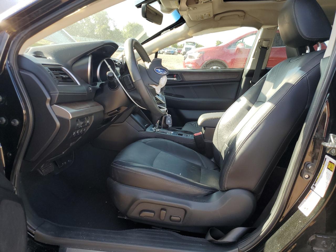 2018 Subaru Outback 3.6R Limited VIN: 4S4BSENC1J3283619 Lot: 70338025