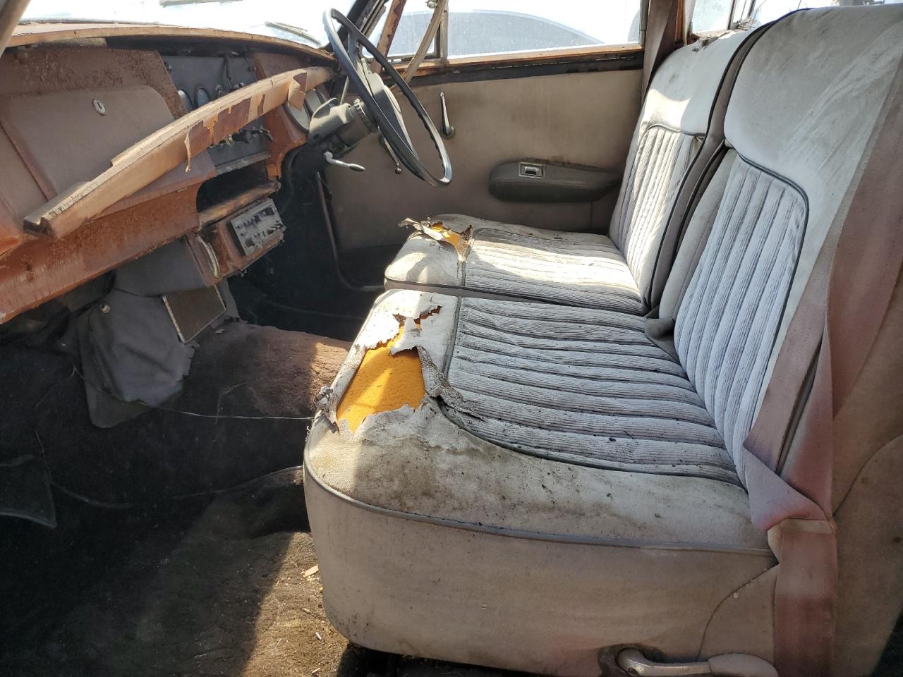 1966 Jaguar X-Type VIN: 1A10250BW Lot: 67392055