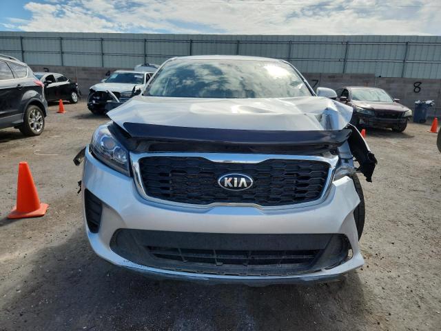  KIA SORENTO 2019 Серебристый
