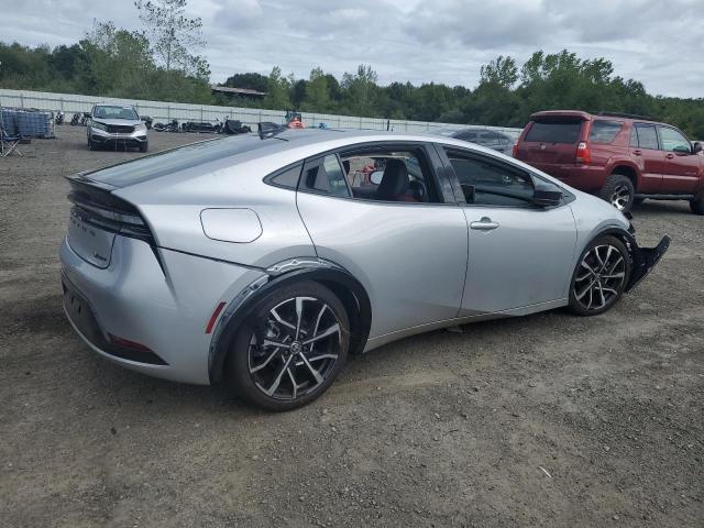  TOYOTA PRIUS 2024 Серебристый