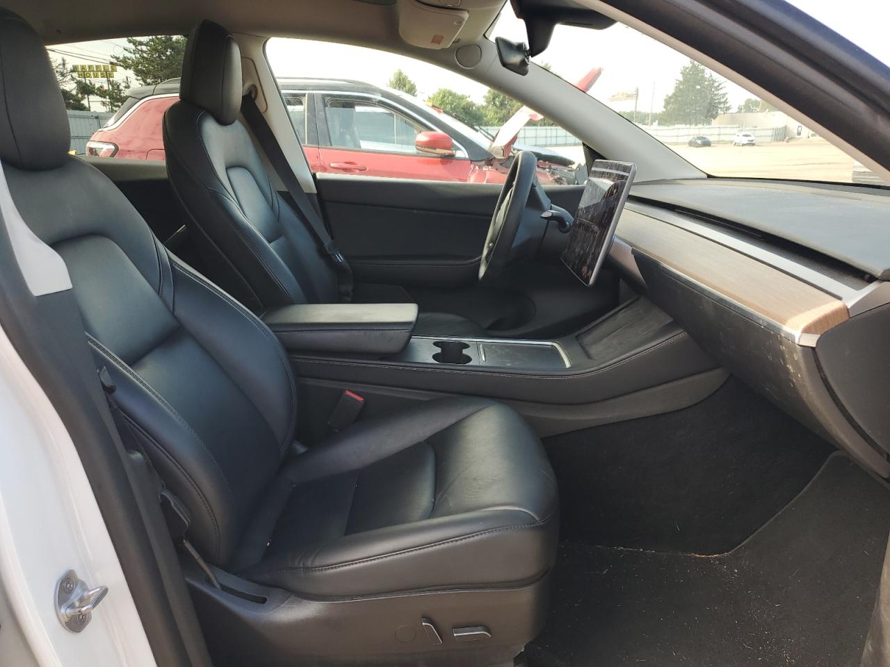 2022 Tesla Model Y VIN: 7SAYGDEF2NF382031 Lot: 67597225