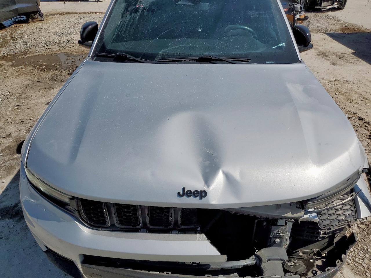 1C4RJKAG3M8210272 2021 Jeep Grand Cherokee L Laredo