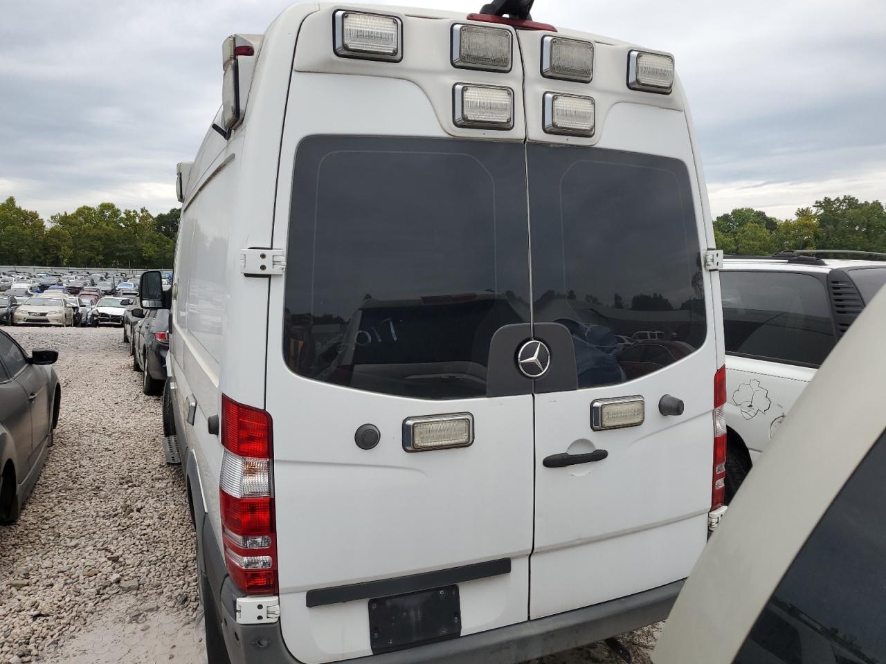 2017 Mercedes-Benz Sprinter 2500 VIN: WD3PE7CD5HP511417 Lot: 71014455